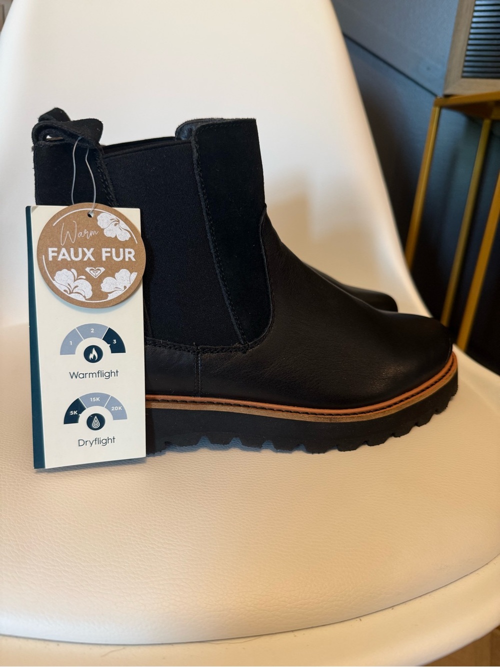 ☀️🌊 Roxy Marren Black Chelsea Boots with Faux Fur Trim NWT